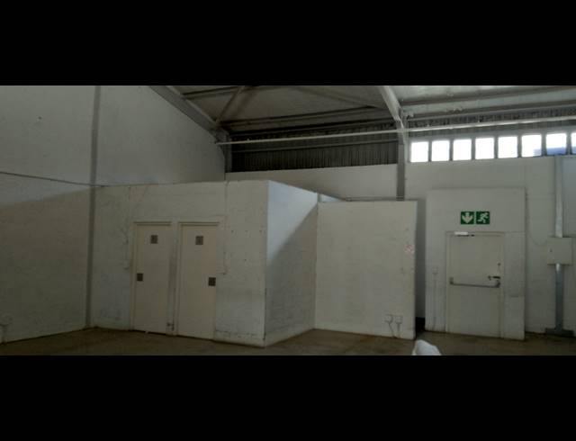 173M² RETAIL TO LET IN RETREAT